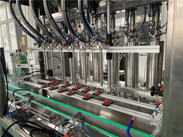 Pojedinosti o automatskom klipnom stroju za punjenje